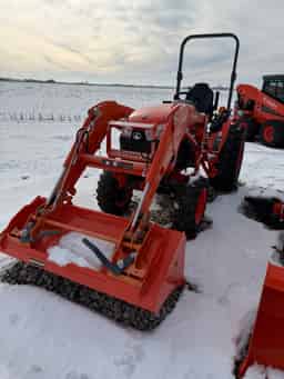 Kubota LX2620HSD W/LDR 0998