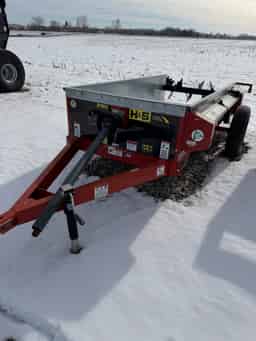 H&S 2180 80 Bu. Manure Spreader 0003