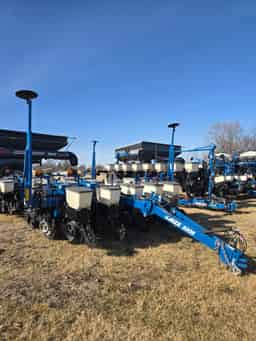 Kinze 3005 6 row interplant 8346