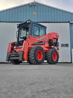 2016 Kubota SSV75 Skid Steer