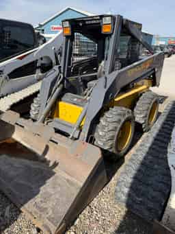 2000 New Holland LS180 Skid Steer