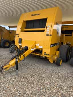 Vermeer 605N Round Baler 3649