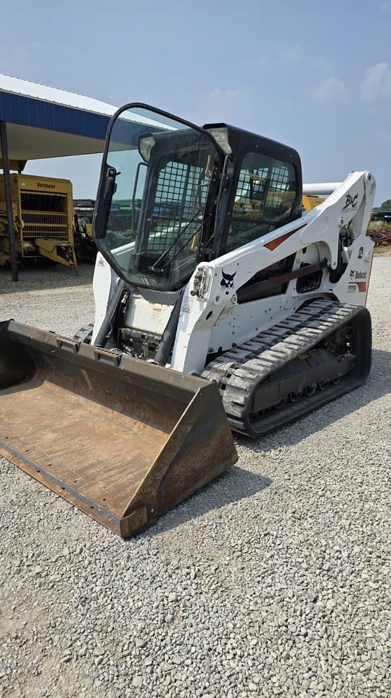 Bobcat T770 Compact Track Loader 5956