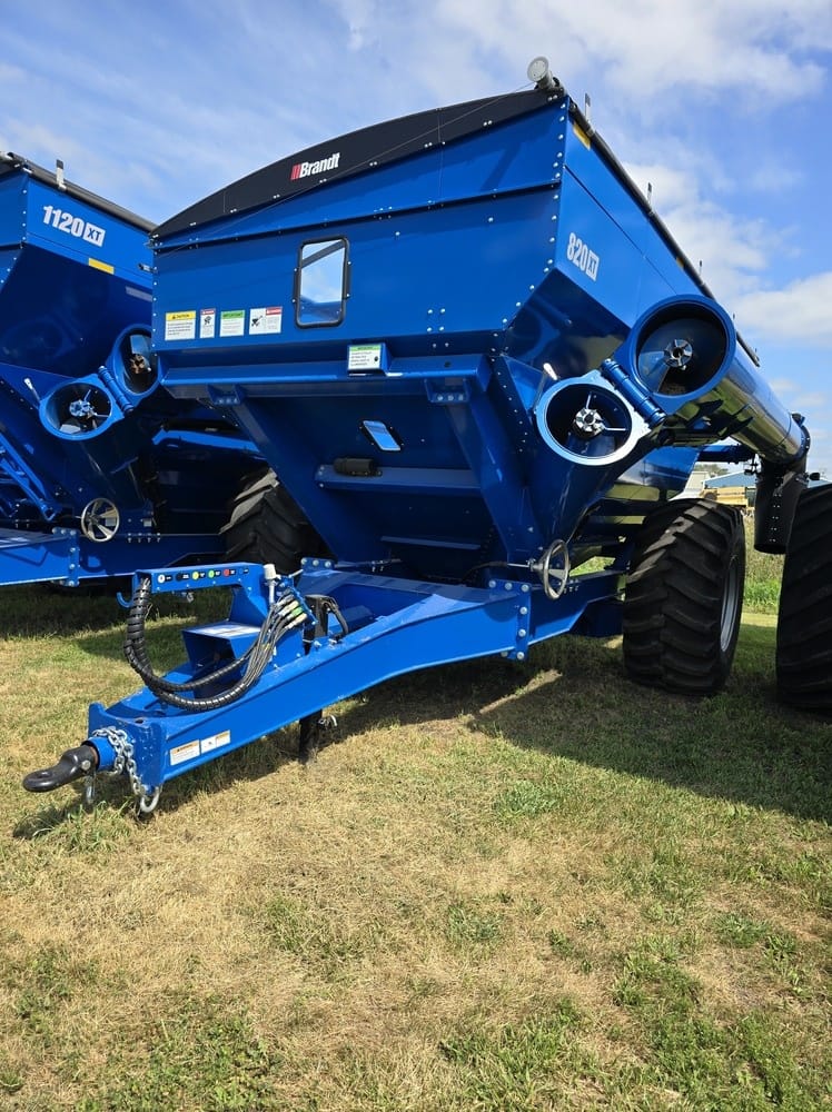 Brandt 820XT Grain Cart 5763