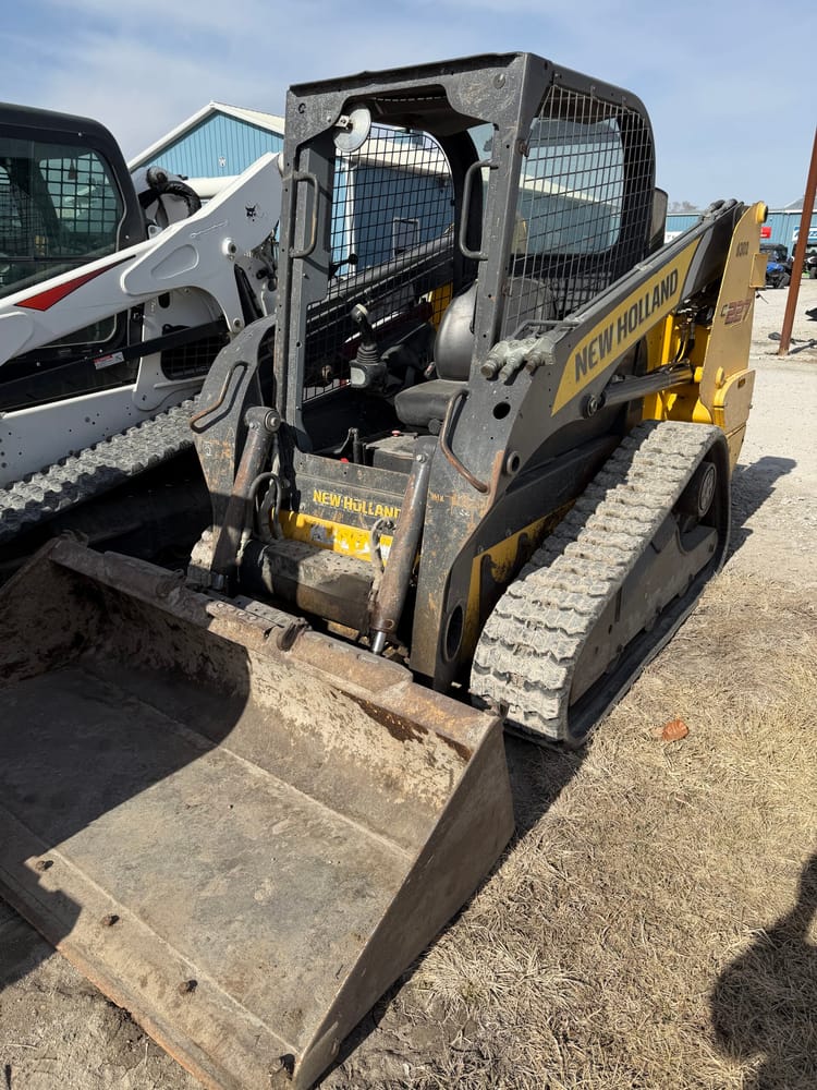 2011 New Holland C227 Track Loader