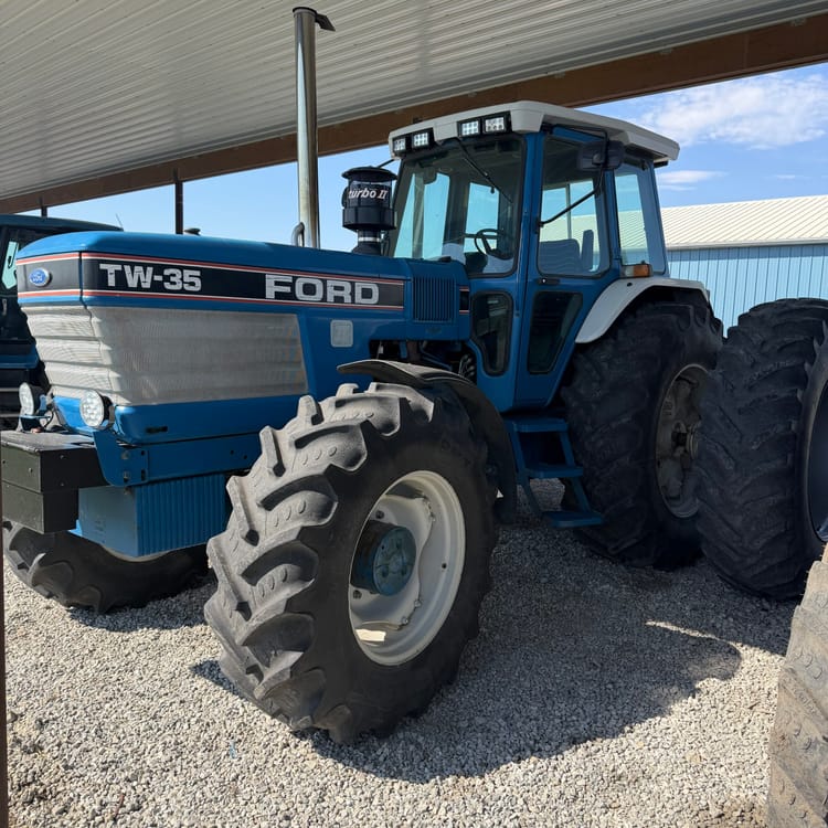 Ford TW-35 MFWD Tractor