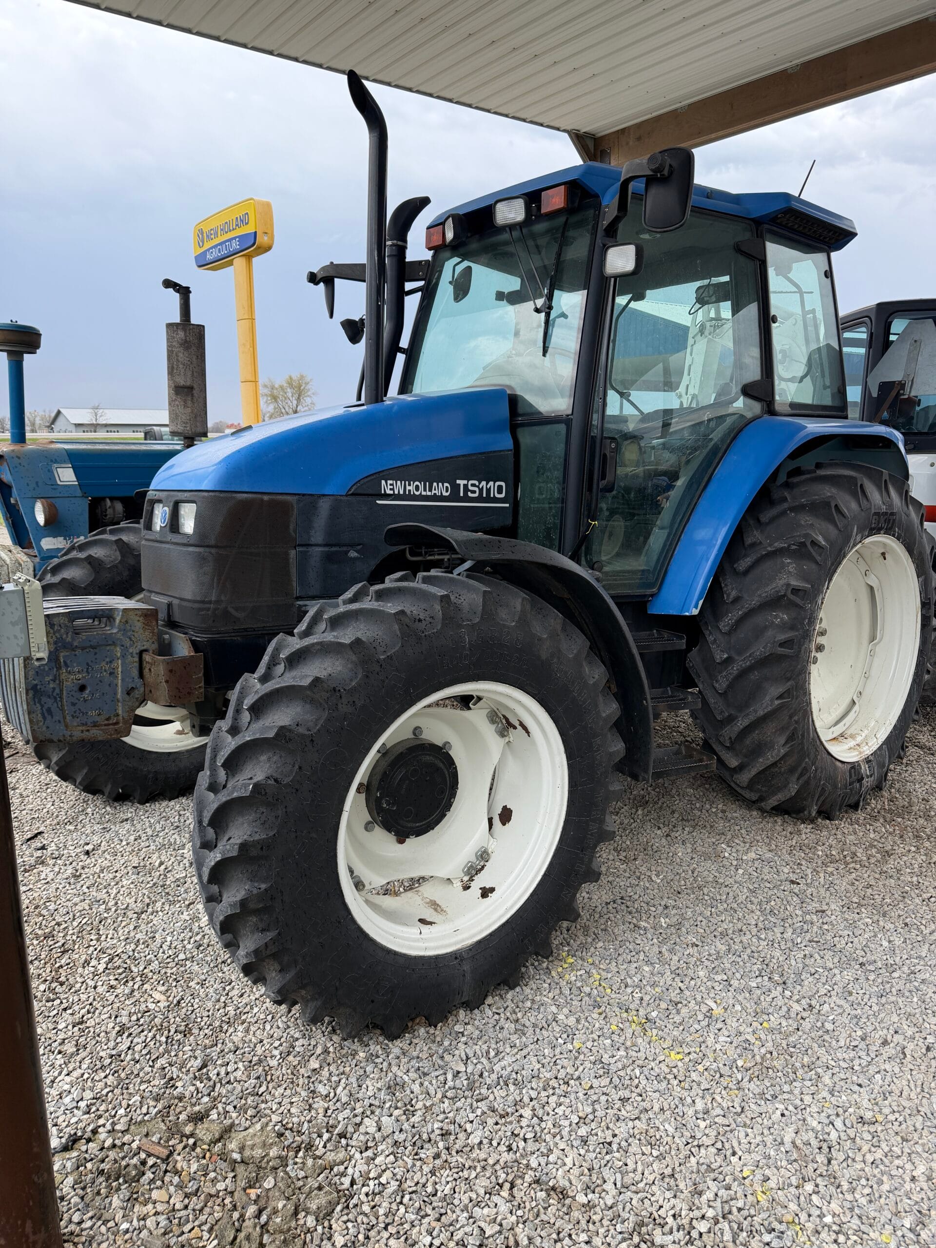 New Holland TS110 MFWD Tractor 7985