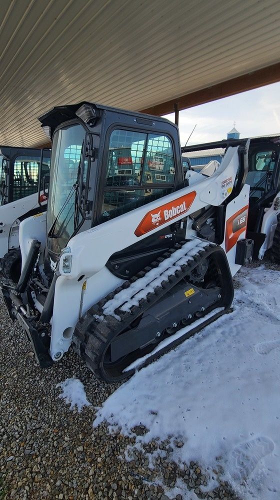 Bobcat T66 Compact Track Loader 6199