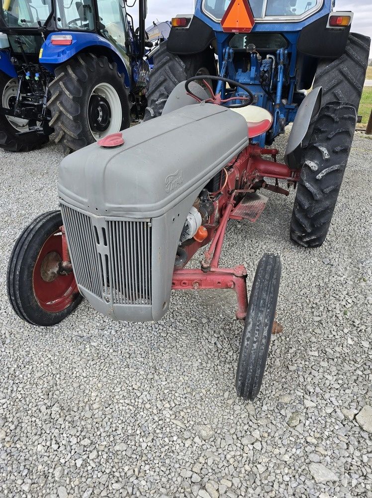 Ford 8N