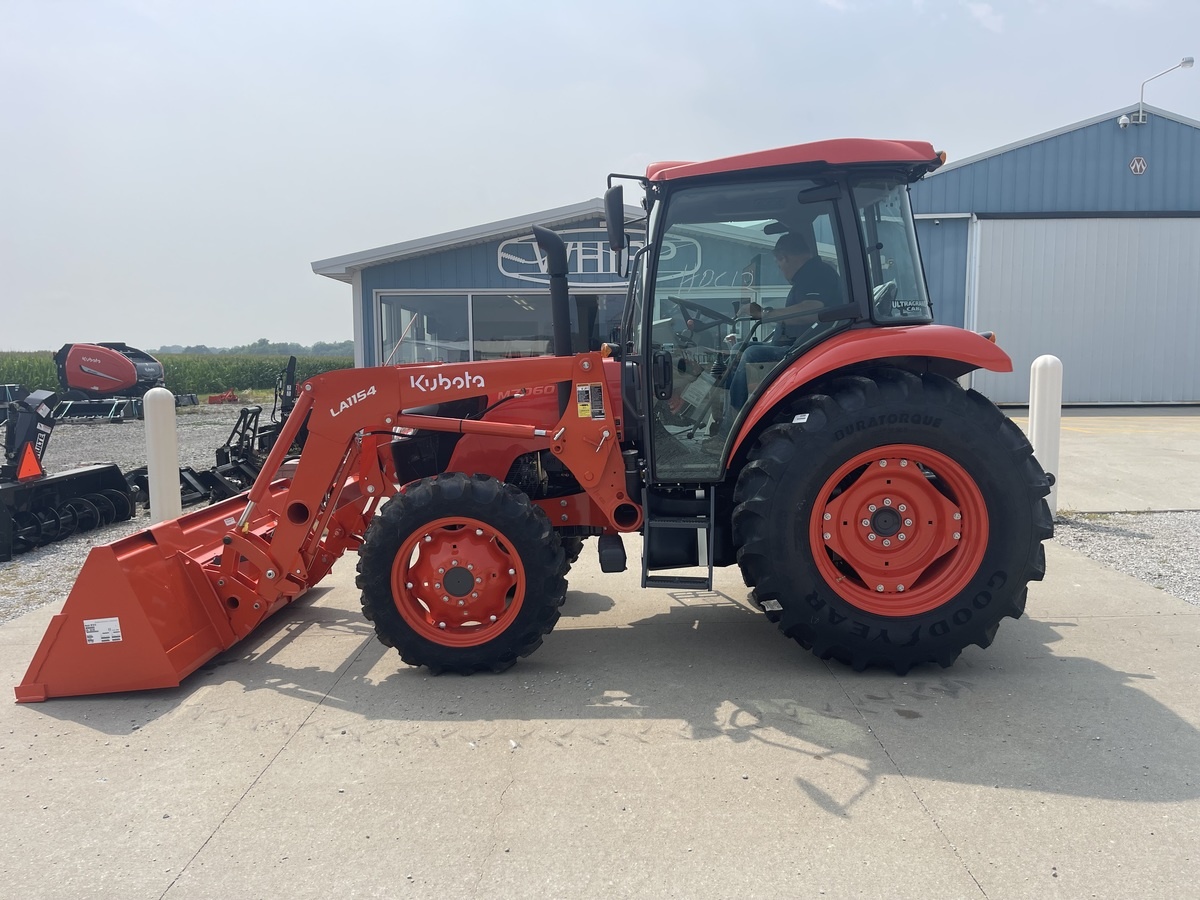 Kubota M7060 w/LA1154 loader 1870