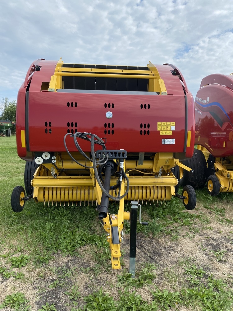 2022 New Holland RB560 Specialty Crop 6118